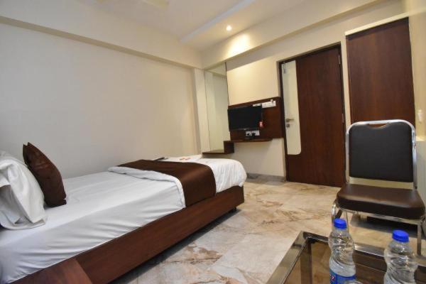 Hotel Swagath Residency Rabale นาวีมุมไบ ภายนอก รูปภาพ